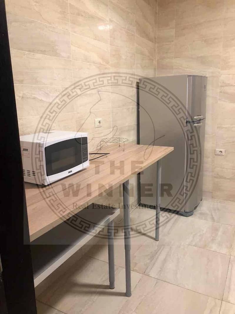 10 1290ea06-b069-4af6-8850-dfab28b82fb2. jpg