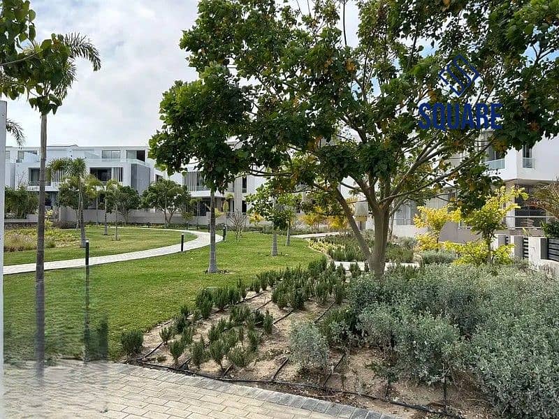 11 22097120-800x600. jpg