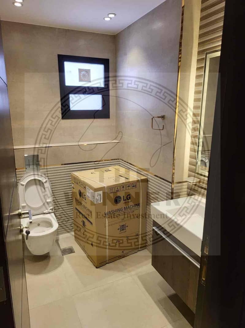 7 90e8ef79-d1b9-4116-b9c4-0669180e83ae. jpg