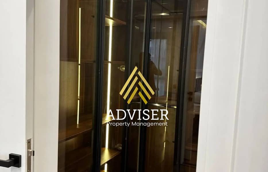 8 8240919-c5f5bo. jpg