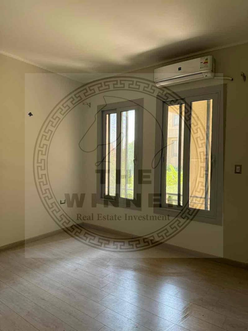 4 ceb5d424-3694-46e6-9b5e-b97e7e35ceb6. jpg