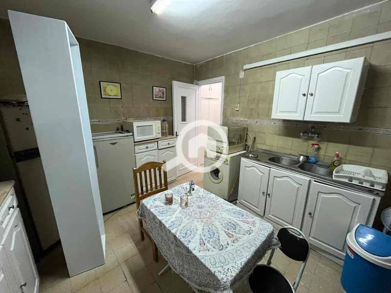 3 3efcaf70-c058-4e3c-a08e-4904b8d0cc06. jpg