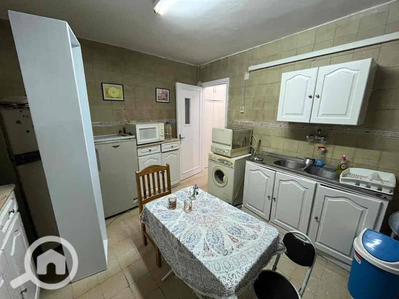 16 c30dd56b-1bd8-4b5d-8458-ce13f55d8dca. jpg