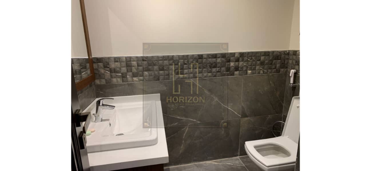 7 WhatsApp Image 2025-10-15 at 3.46. 50 PM (2). jpg