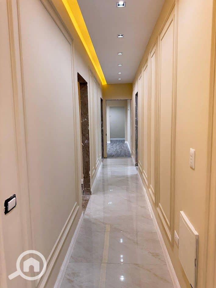 2 ebccbb36-8485-4100-95ea-a5f0b2184db3. jpg