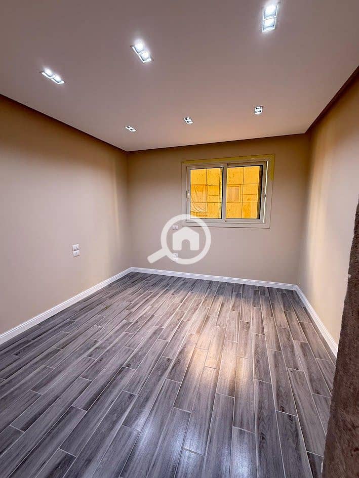 3 8c0bd835-74e4-44a5-a89a-a36db84c6401. jpg