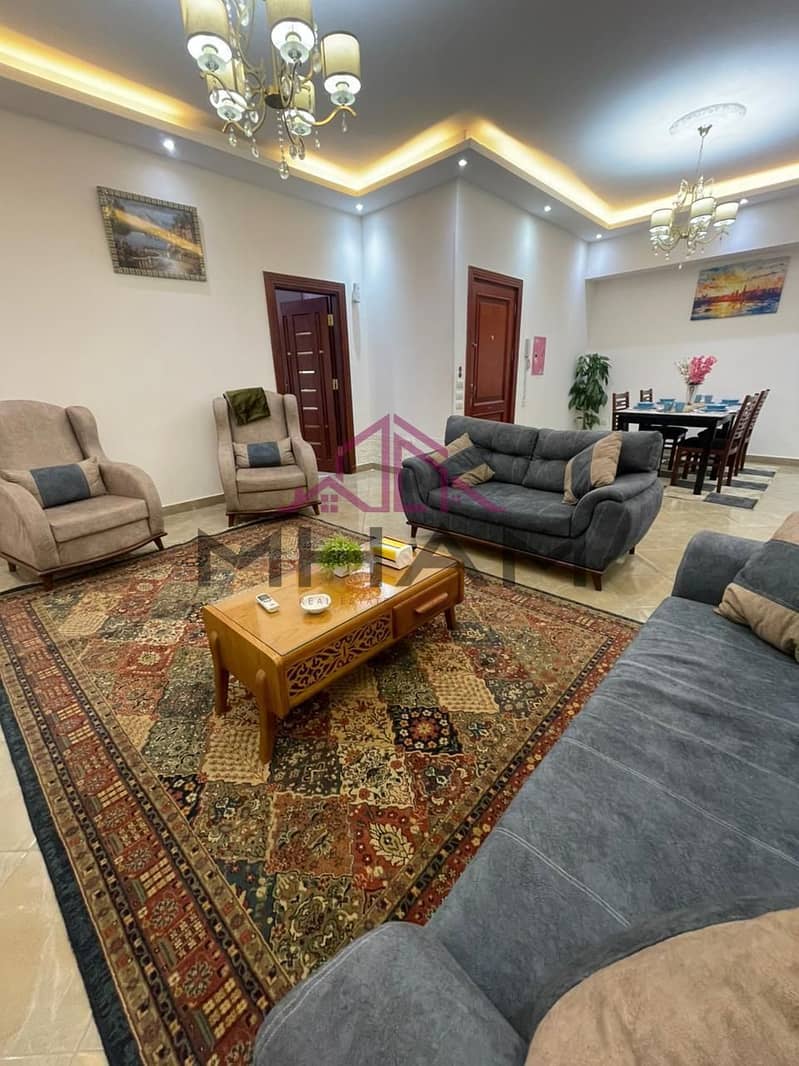 3 photo_5836841159651691436_y. jpg