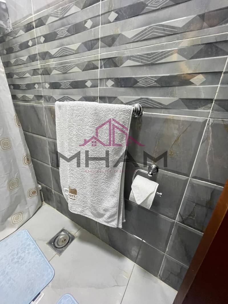 11 photo_5836841159651691445_y. jpg