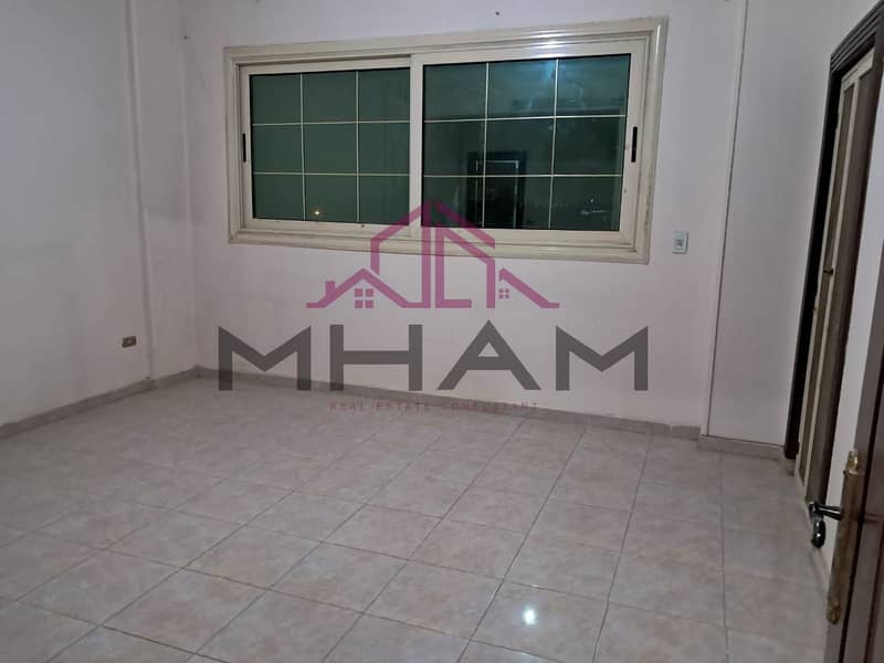 10 photo_5839344245116963643_y. jpg