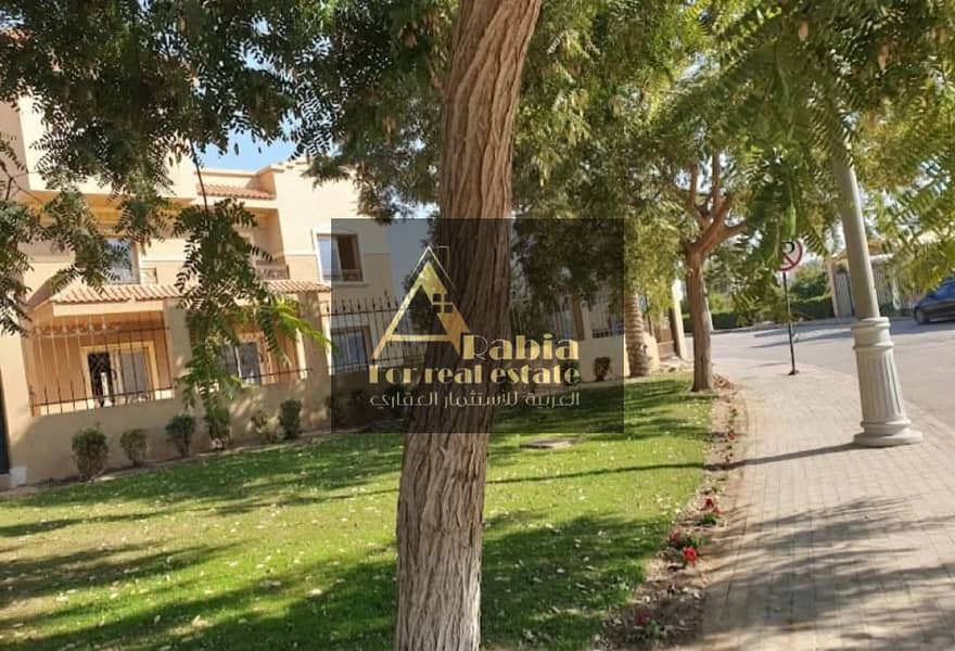 10 189abd9e-338f-430d-bc24-3a788dbfb267. jpg