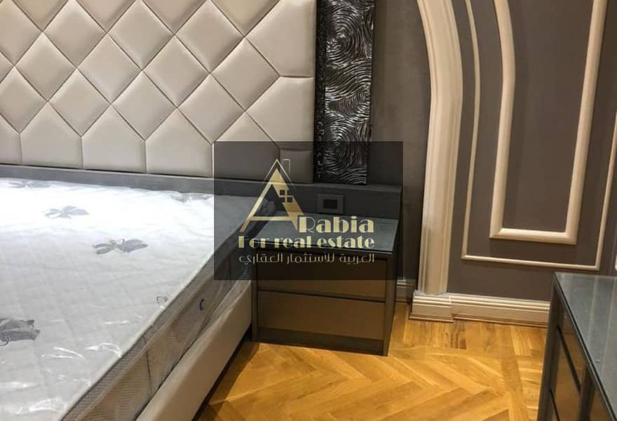 8 4fc62759-50c1-43ca-9f55-dfd1c74b7084. jpg