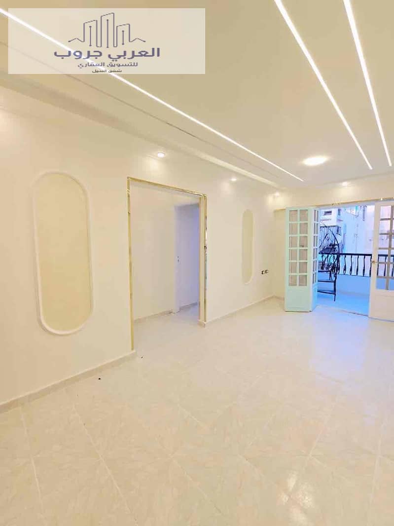 10 09db05c6-58bb-4c53-8289-e88d3a859d14. jpg