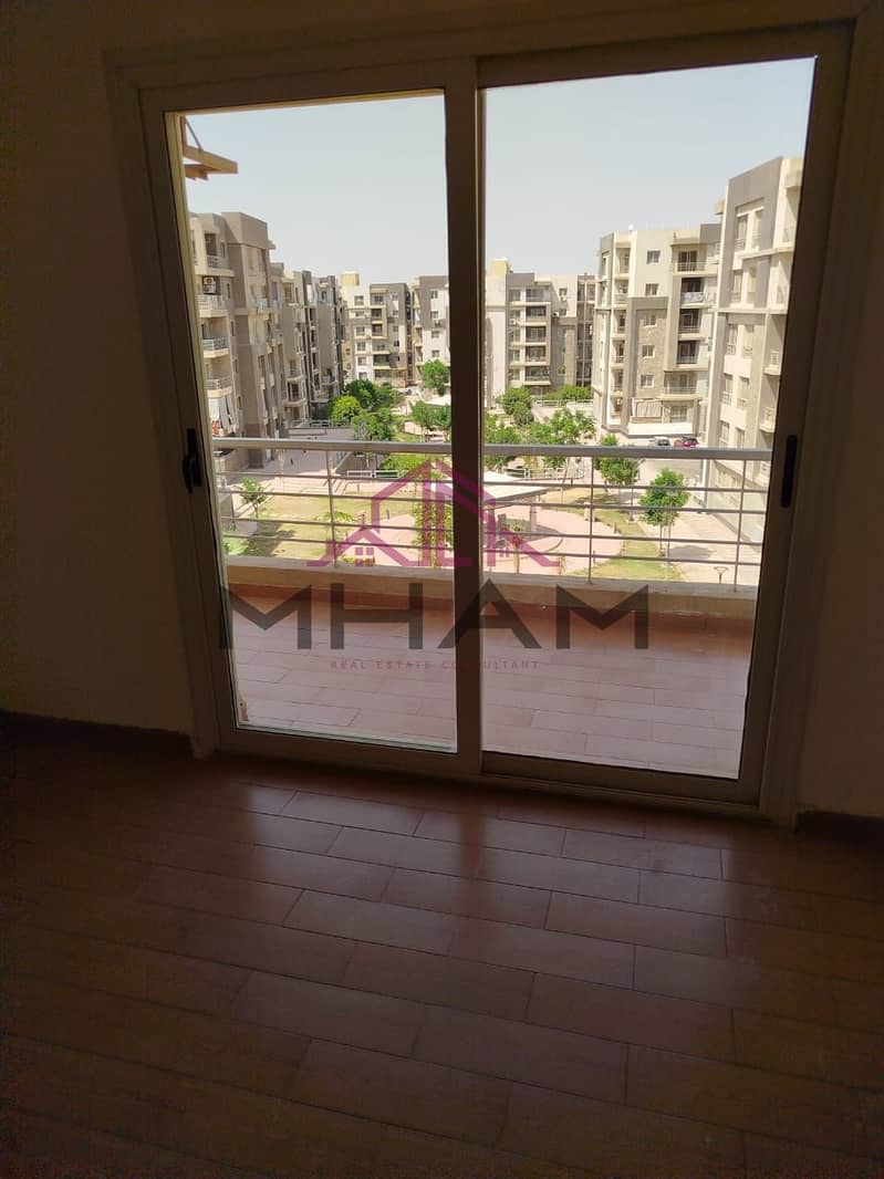 13 photo_5837037559916202790_y. jpg