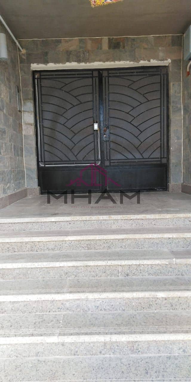 18 photo_5837037559916202795_y. jpg