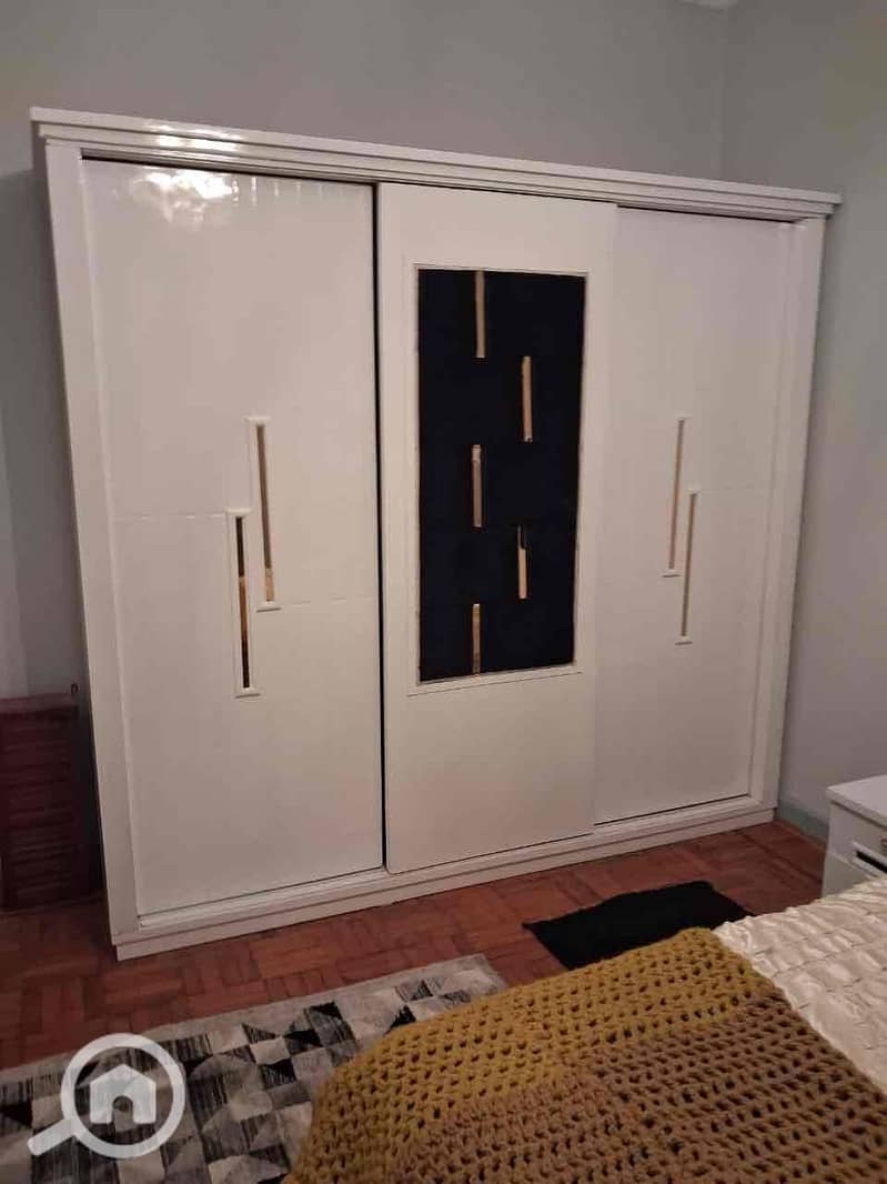 2 fb3a5aee-fe54-46f3-97ed-9cd7137699b6. jpg