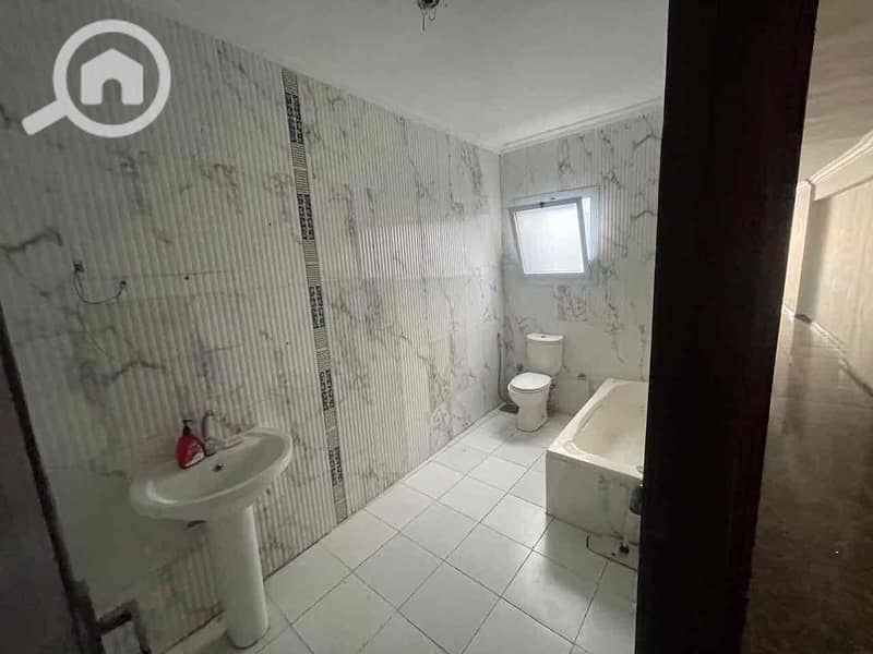 5 006a63b4-74d5-4ebf-a0ea-7f1021d3357a. jpg