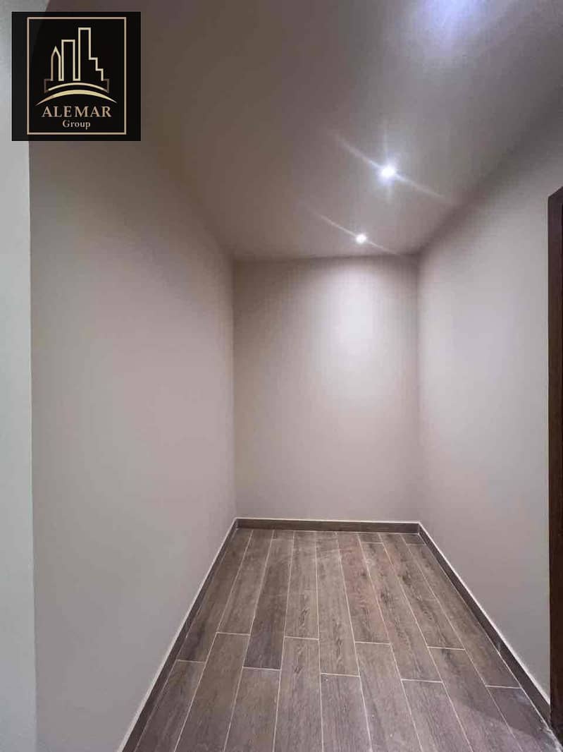 8 628c52b4-67d7-4562-8b49-50f6510c1745. jpg