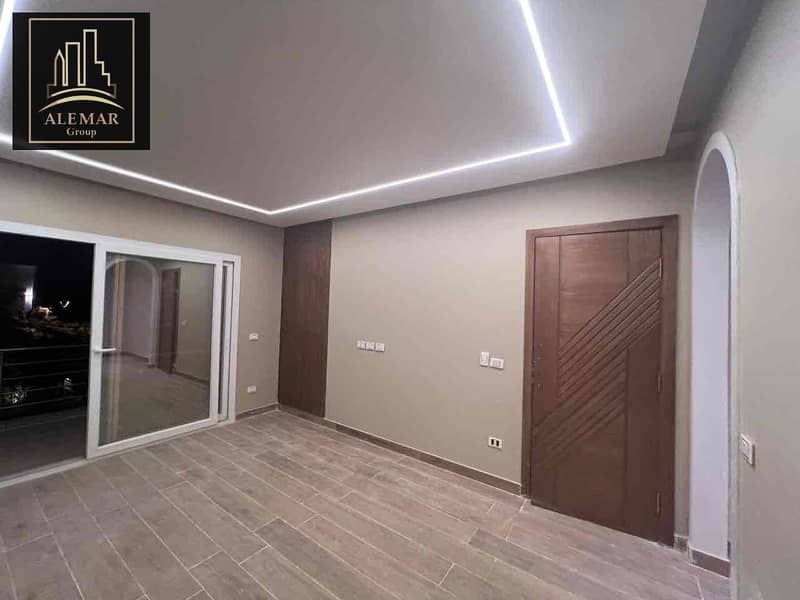 12 5c5739ab-6eda-4002-bd34-9df21f8092ca. jpg