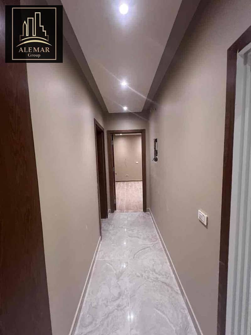 14 b9fad225-a8f3-4307-896a-b2aa330d5864. jpg