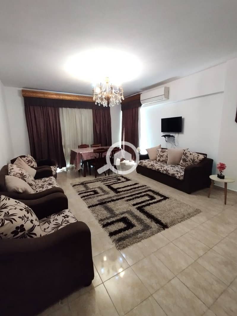 2 9c7b5c71-34f7-413e-8c18-8e87b1190f88. jpeg