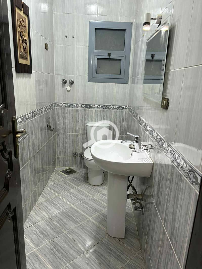 8 WhatsApp Image 2025-11-22 at 10.15. 24 PM (1). jpeg