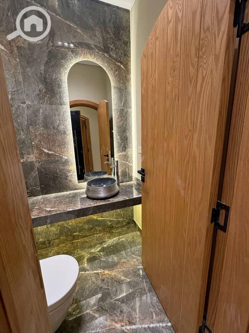 7 WhatsApp Image 2025-10-13 at 10.02. 25 PM (1). jpeg