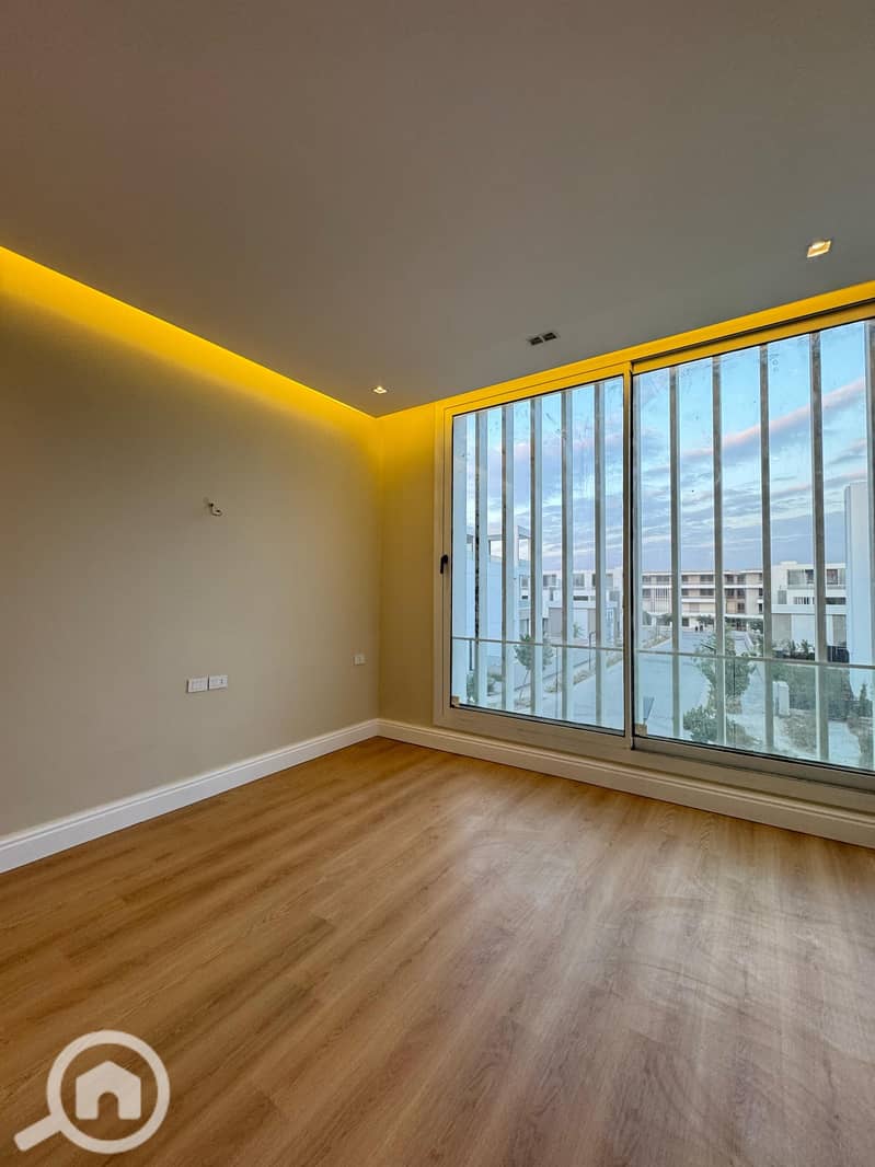 8 WhatsApp Image 2025-10-13 at 10.02. 34 PM (1). jpeg