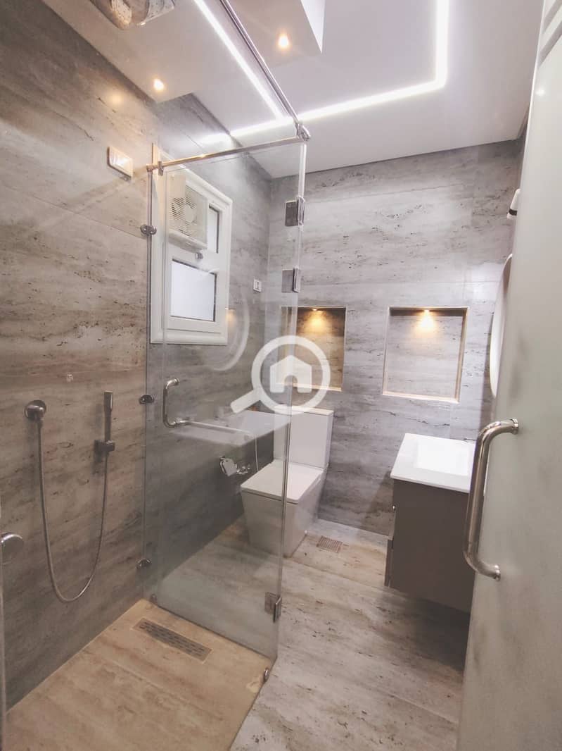 2 dddf243e-569b-4700-8b36-910193ec54c6. jpeg