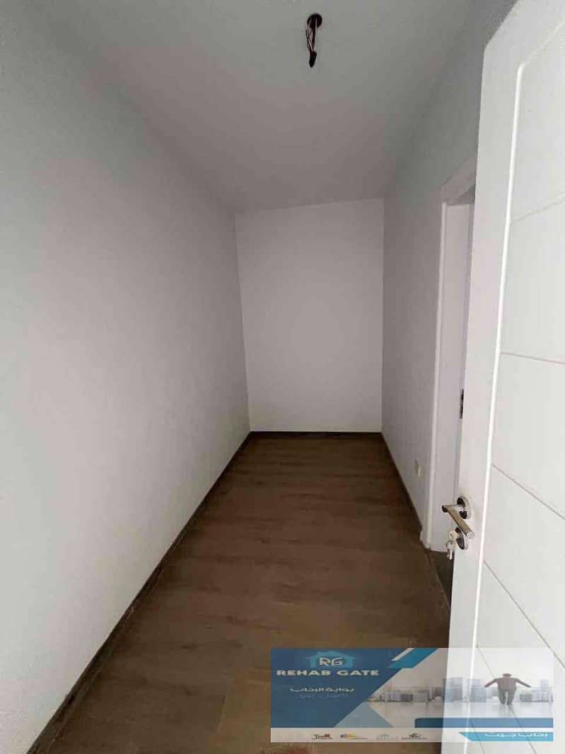 6 2962f241-86bf-46c9-ad9b-439b30d9ddca. jpg