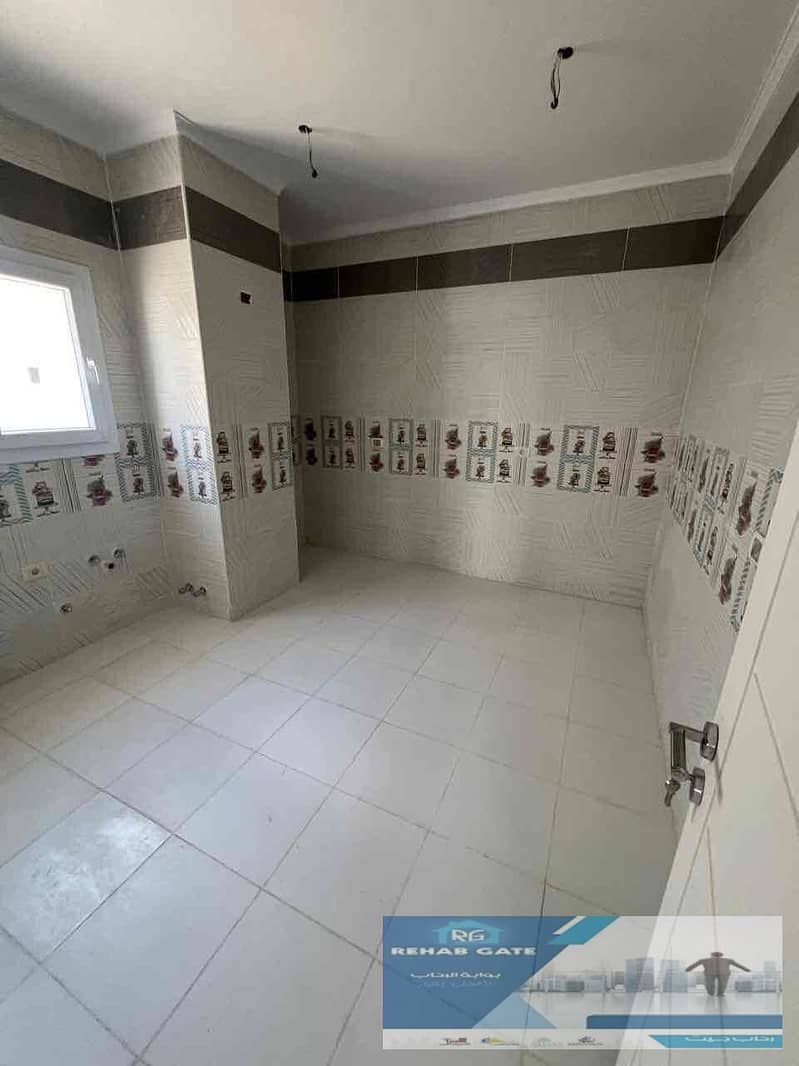 8 2479c591-4223-4c13-b9c1-1981fe6e1732. jpg