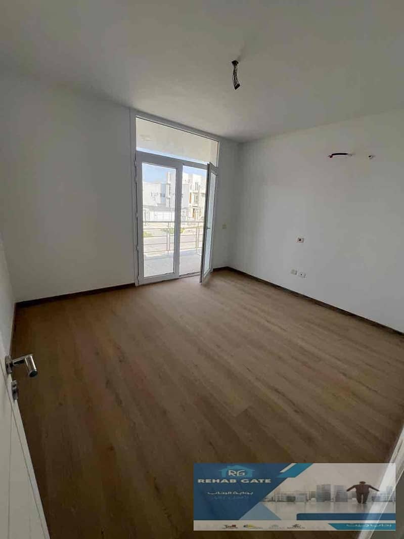 14 ab3c9db3-3590-43e0-bb49-1d280770e77e. jpg