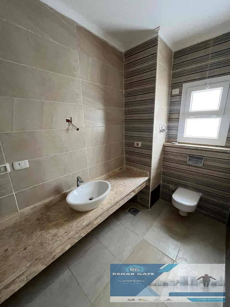 26 3f2faa81-4694-4c45-945d-213301fcfd05. jpg