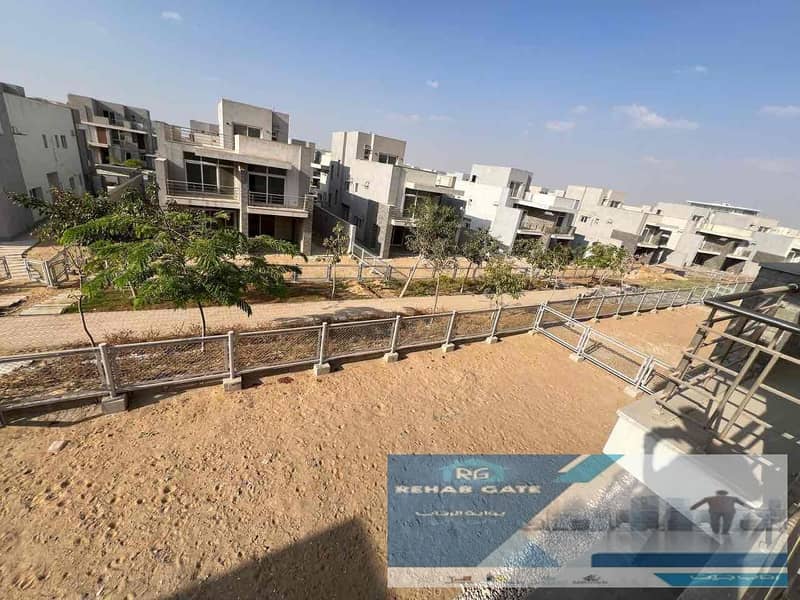 28 be2c6ef5-d9eb-4ed2-8da9-298f478bfa7f. jpg