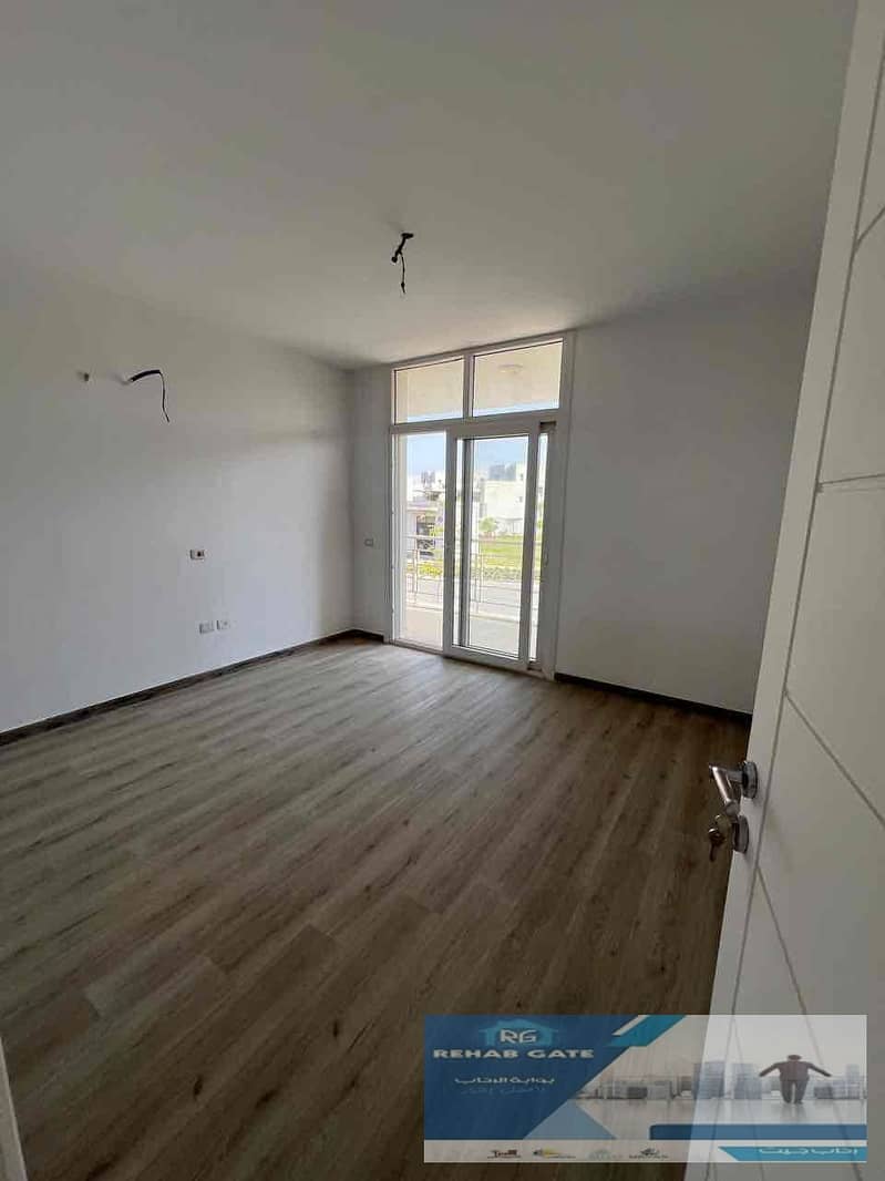 34 239ddb89-337d-4046-814f-dbe70464a536. jpg