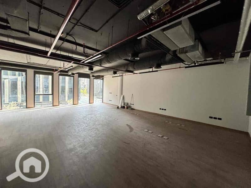 7 bff5b9fb-0e63-4a27-9a41-306a4f8cf995. jpg