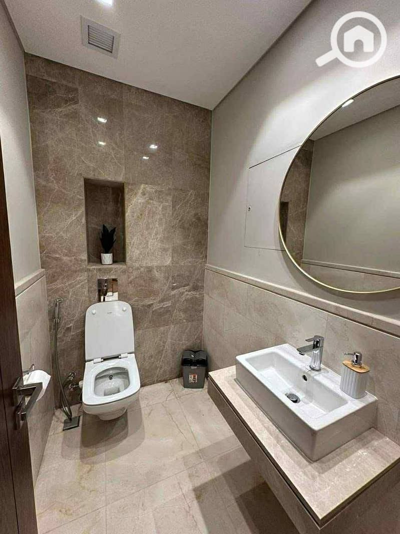 3 8e244b45-80c3-498f-9d88-e630614fea58. jpg