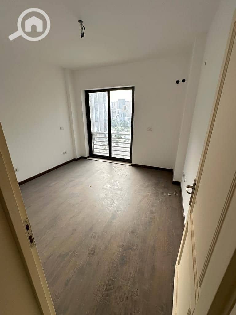 4 WhatsApp Image 2025-11-13 at 5.14. 01 PM (1). jpeg