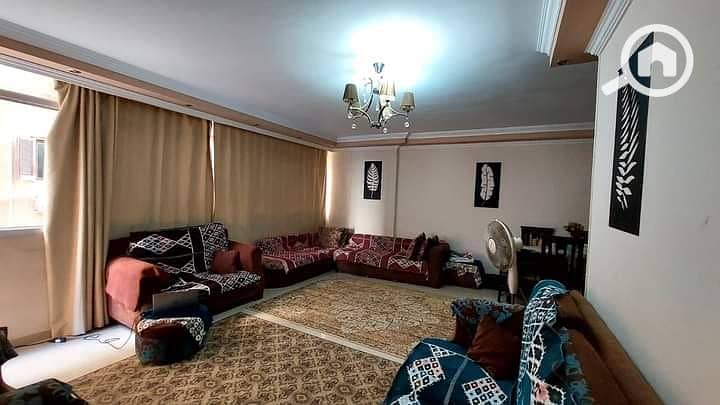 2 c5e3d542-8d5b-468d-90f5-5f2d150d7ebf. jpeg