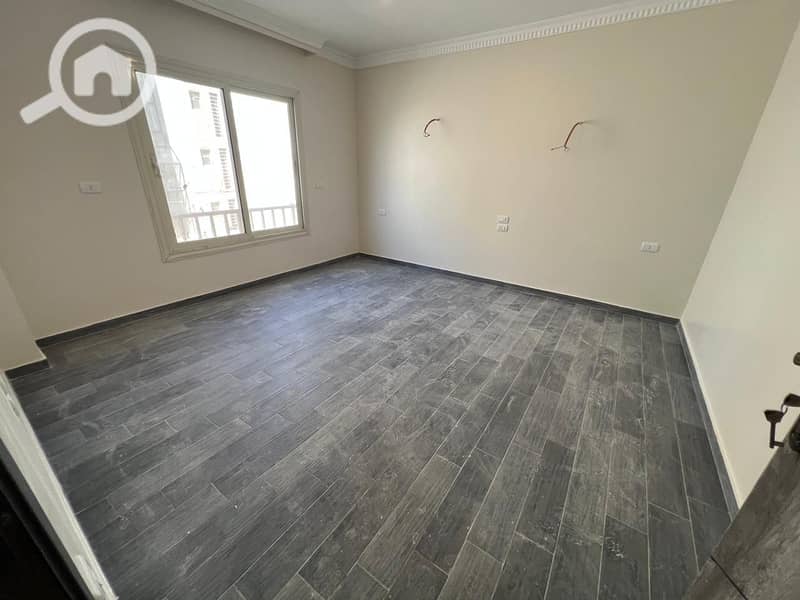 9 866012dc-1544-4d0c-9fef-f3f839ae5fa9. jpg