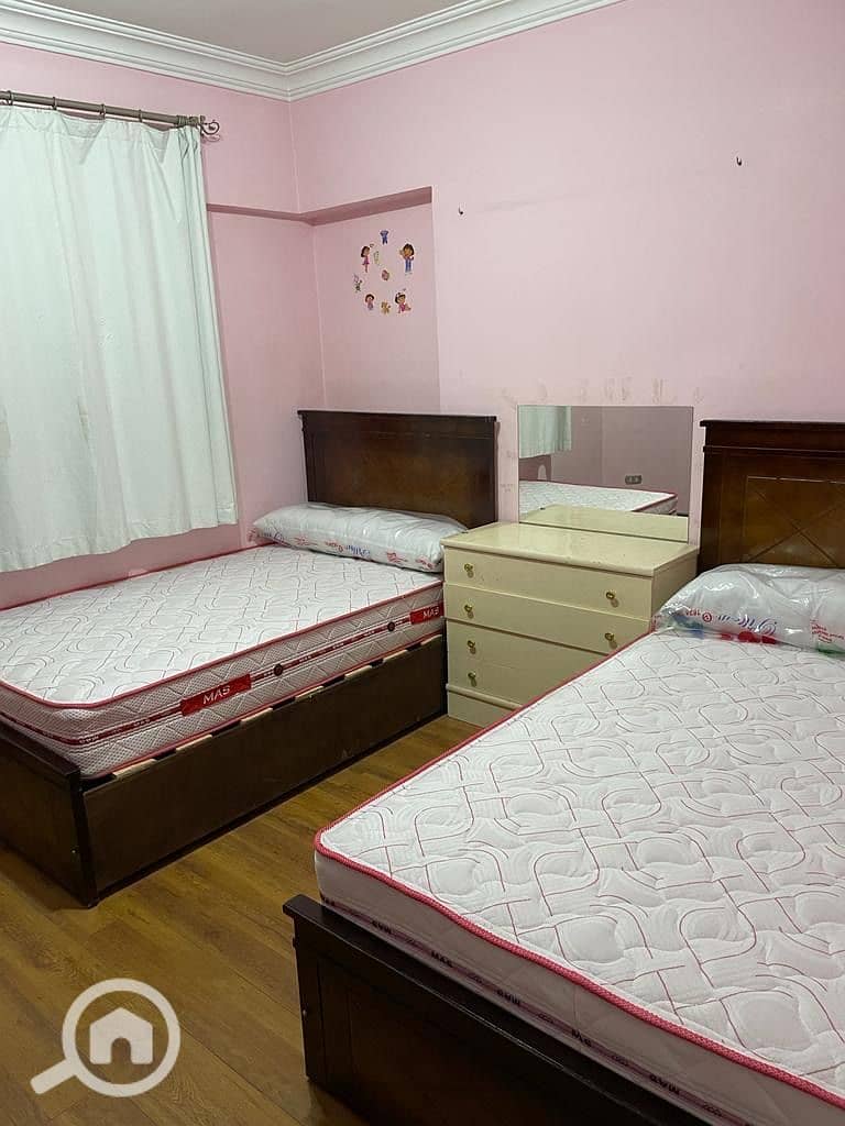 2 4d8ea1ee-dfdb-4694-be2a-c64a70e3f6b1. jpeg