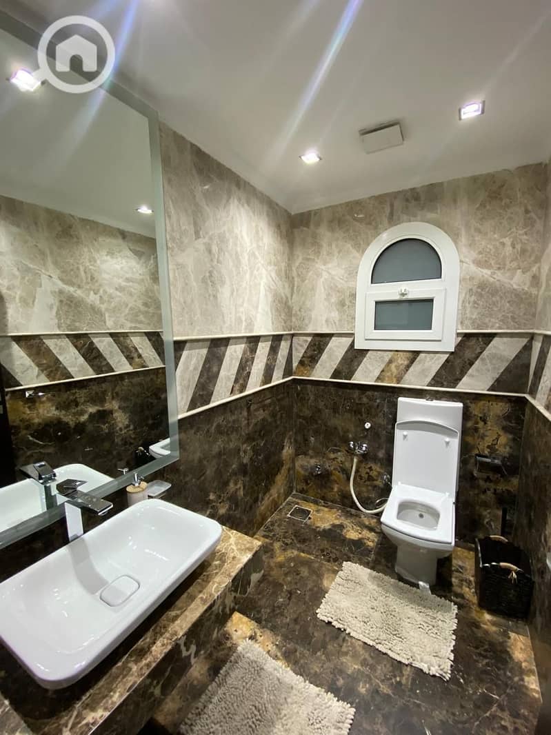 4 15246741-eb53-4af1-bcf7-3b4b32ed8739. jpeg