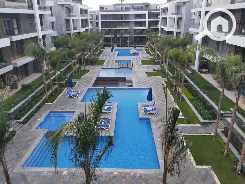 2 1915772-0bce4o. jpg