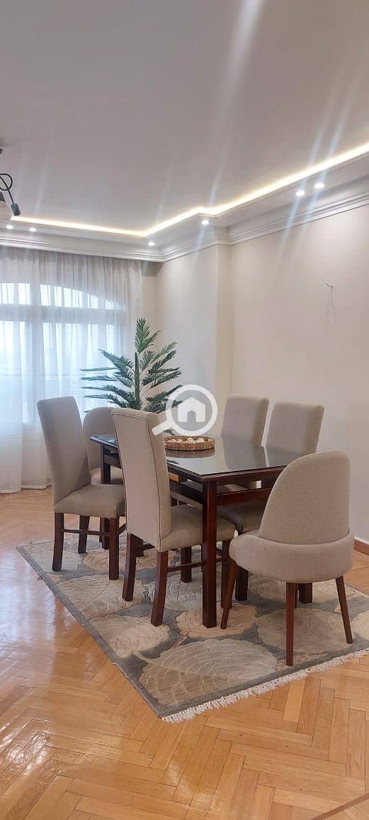 5 285e9aee-d6e6-42da-9487-efcafd239116. jpeg