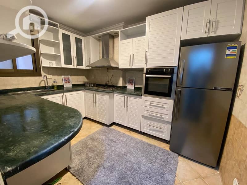 12 e2e4ebe0-8ca6-4a5f-8636-b36b0ea5b373. jpeg