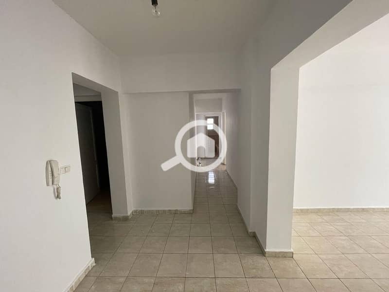 6 07a09e02-ee9d-4b3f-abf6-2aa9b7a83654. jpeg