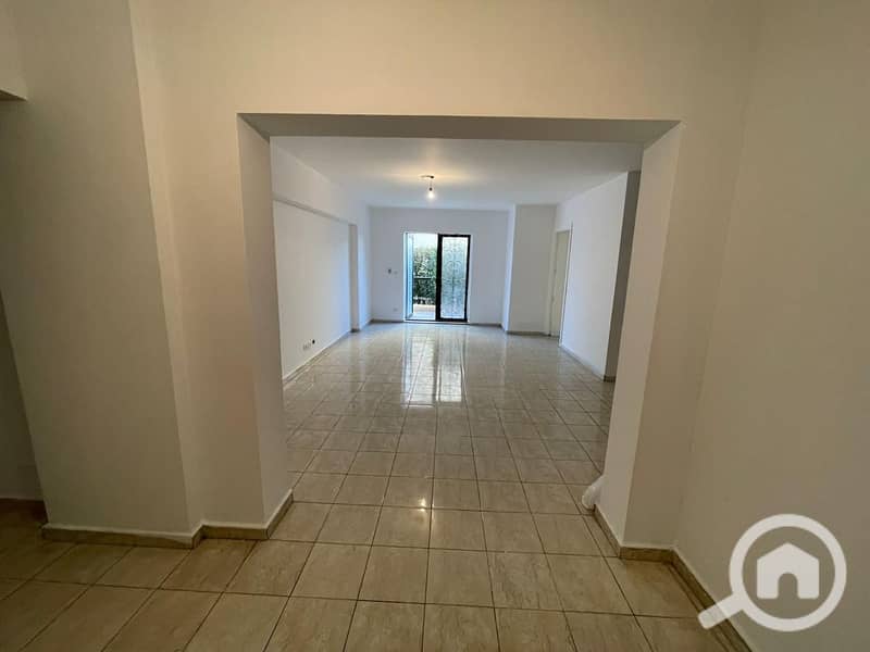 10 e9b527b9-ba8d-46e5-81d7-3f8877590697. jpeg