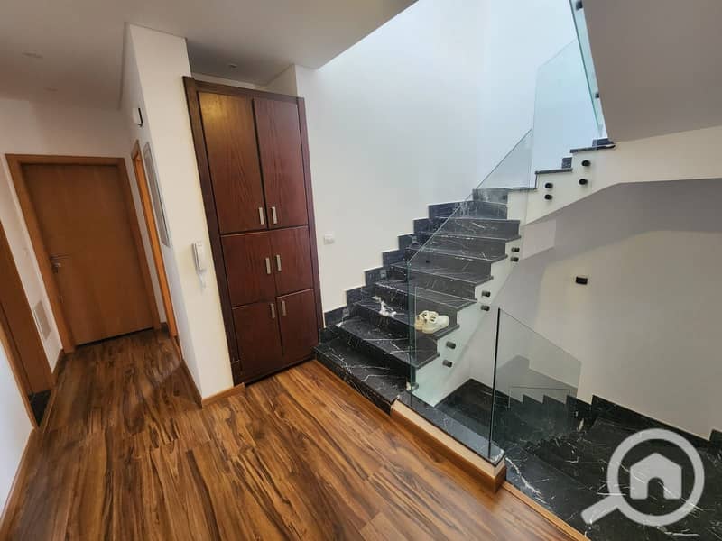 5 521cbac2-4830-40cf-96f2-937200d137ab. jpg