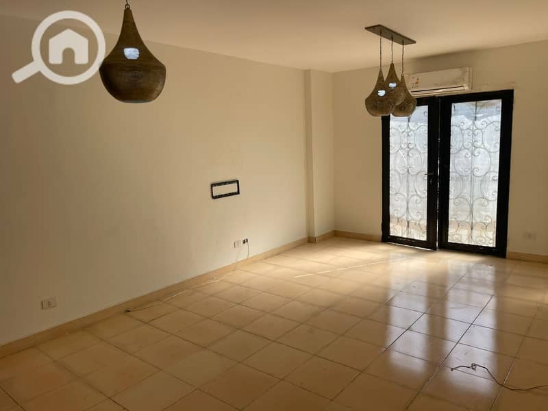 3 8d8c4f43-0c0b-4458-8ac3-f55d37ac5a26. jpeg