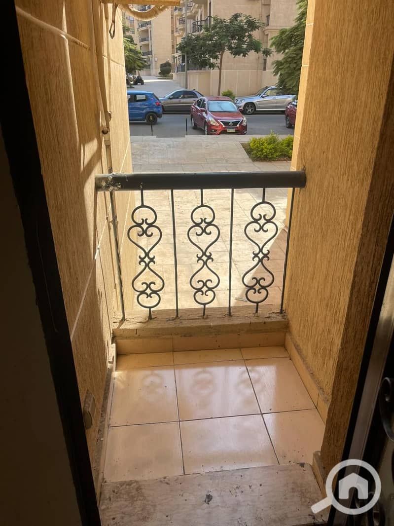 10 349051b3-31cd-4bc2-b974-d0b0bb729ce0. jpeg