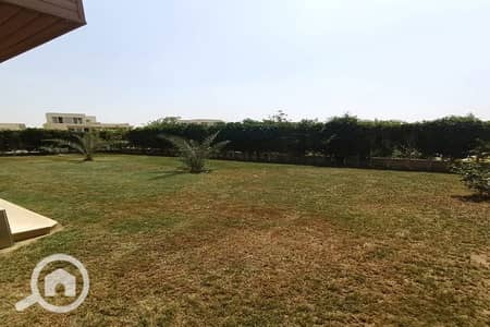 فیلا 5 غرف نوم للبيع في 6 أكتوبر، الجيزة - FB_IMG_1742902856003_900x600. jpg